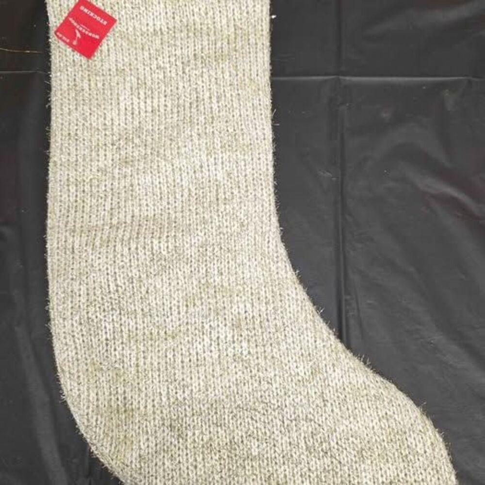 Wondershop Christmas Stockings, Gold & off-white, set of 4 - NEW - Picture 3 of 6